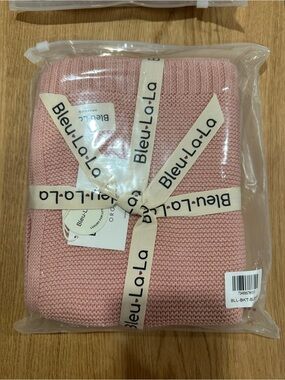Pink Bleu La La blanket